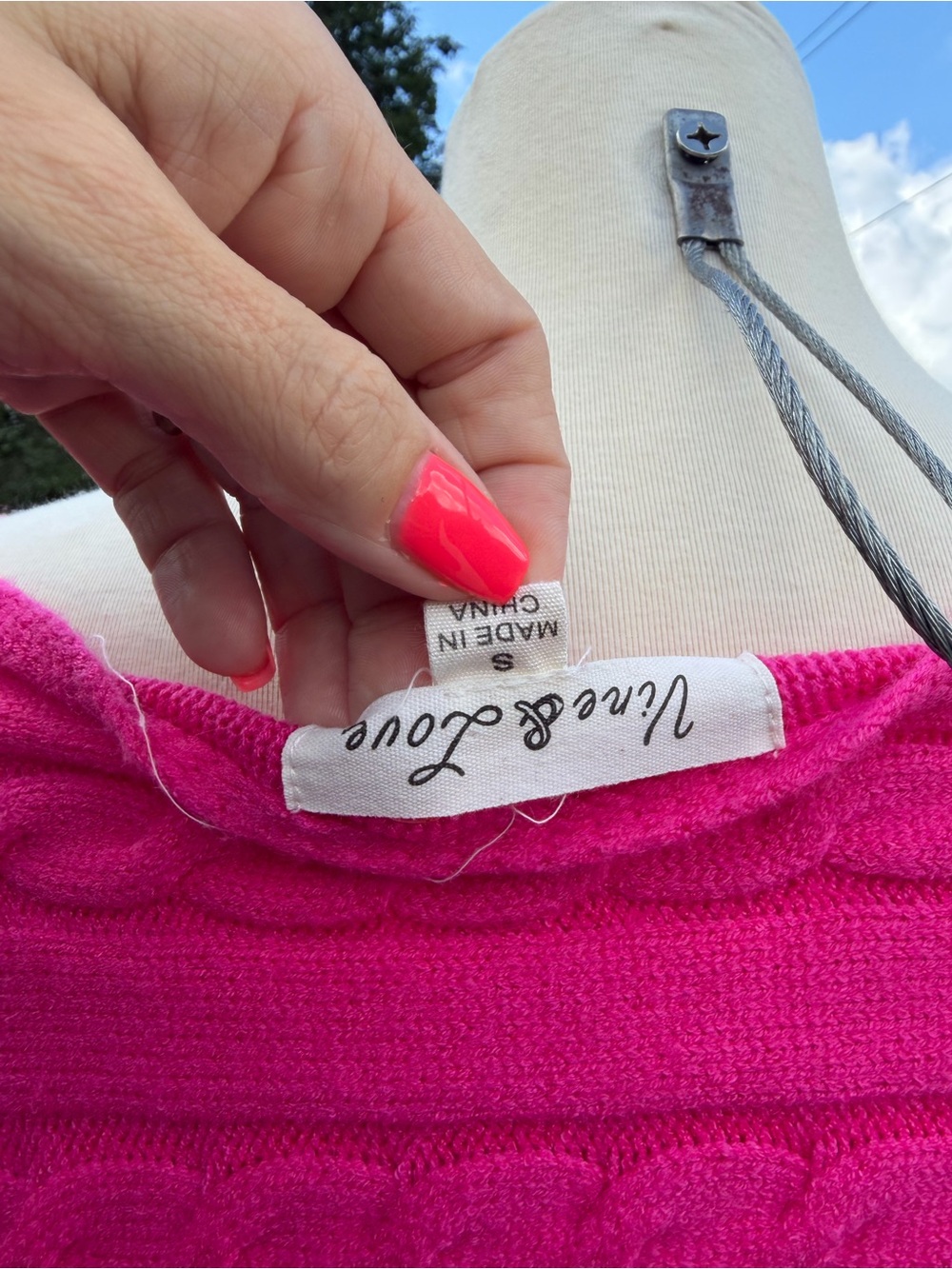 Vine And Love Hot Pink Chunky Cable Knit Long Sleeve Feminine Sweater Size Small - Picture 6 of 10